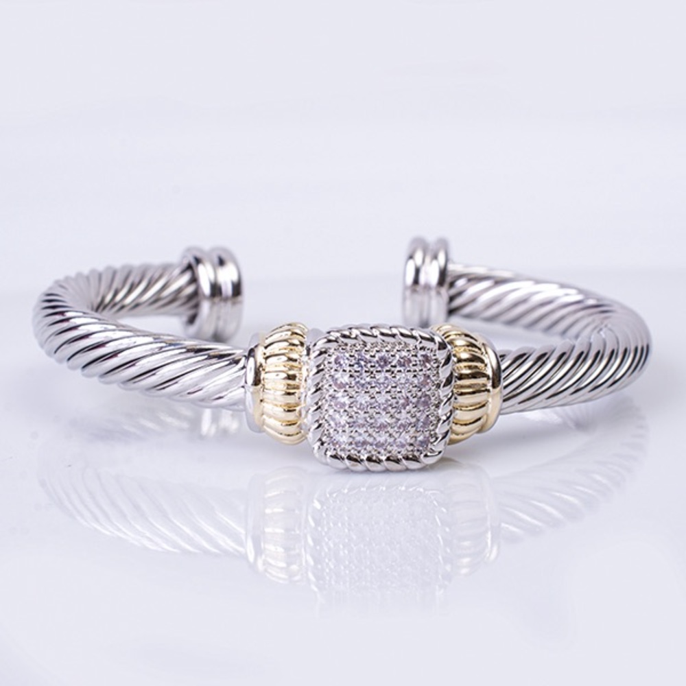 Elegant Silver and Gold Women's Bracelet